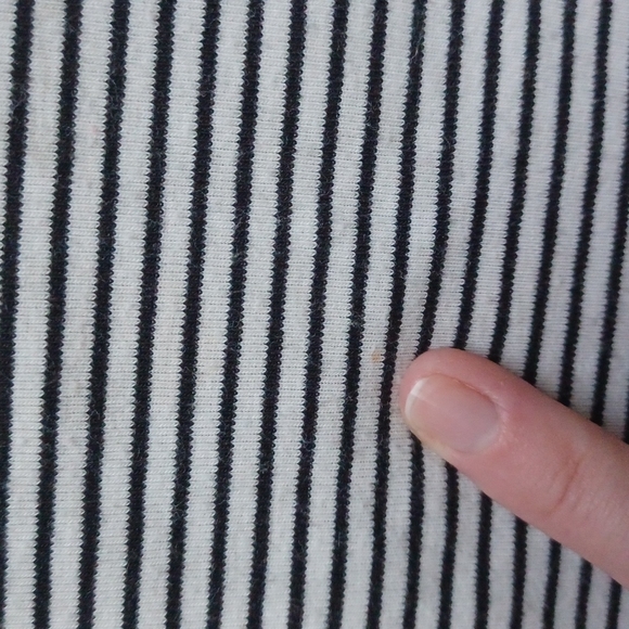 Old Navy Striped shirt with ribbing black and white Size XXL - Picture 8 of 14